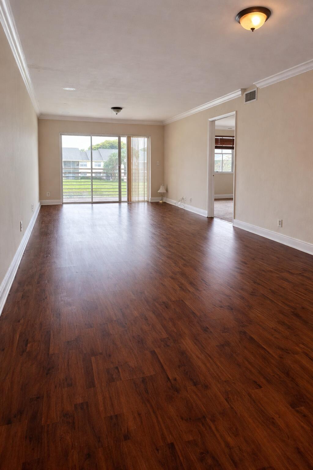 2837 North Course Drive, Unit 202 Pompano Beach, FL 33069 - Photo 9 of 15 ChatGPT Image Apr 8, 2026, 12_31_20 PM