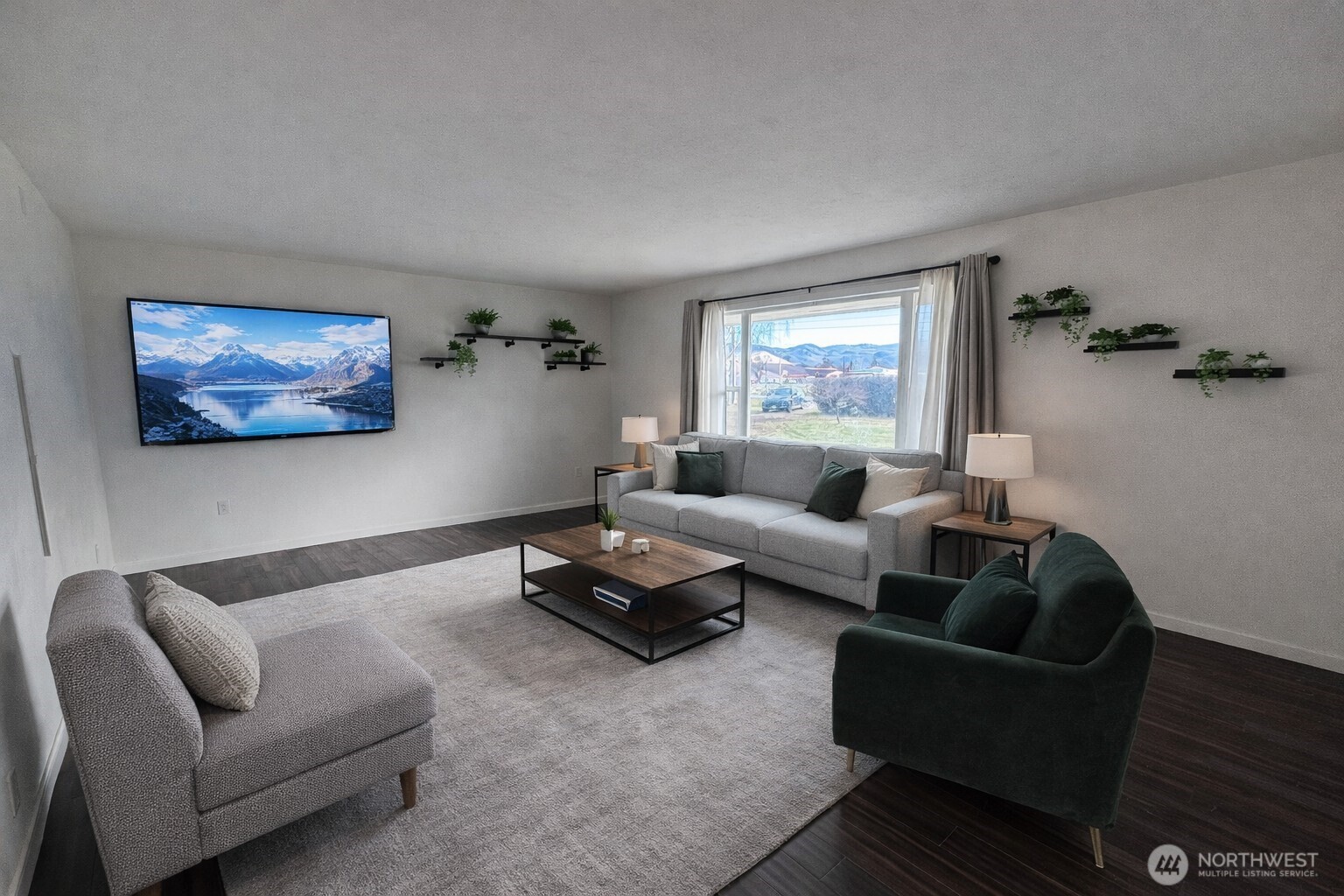 714 Juniper Street Oroville, WA 98844 - Photo 2 of 24