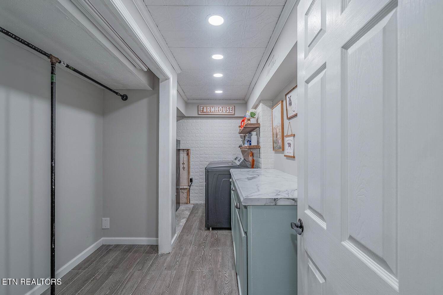 151 Gray Knob Road Kingston, TN 37763 - Photo 31 of 60 Laundry Room