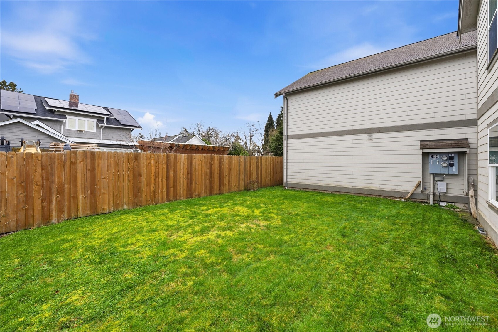 953 3rd Street, Unit 101 Blaine, WA 98230 - Photo 26 of 28 a view of a backyard