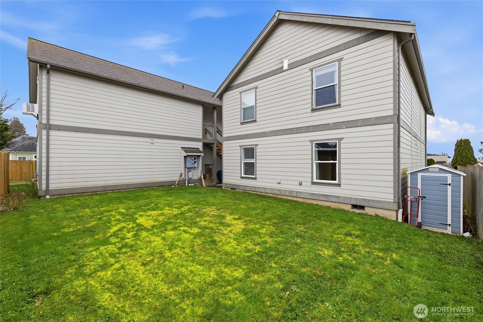 953 3rd Street, Unit 101 Blaine, WA 98230 - Photo 27 of 28 a view of a backyard with a garden