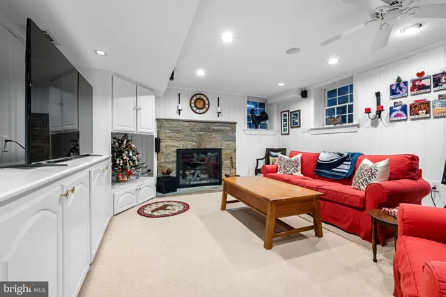 $1,700,000 | 810 Merion Square Road, Gladwyne, PA 19035