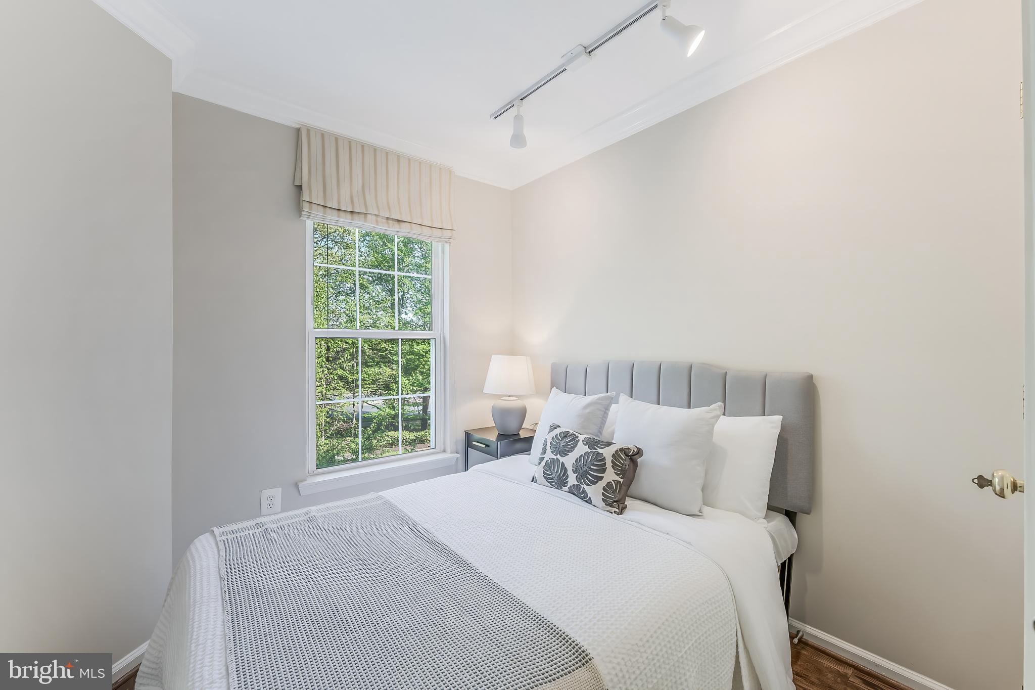 1228 Vintage Place Reston, VA 20194 - Photo 26 of 47