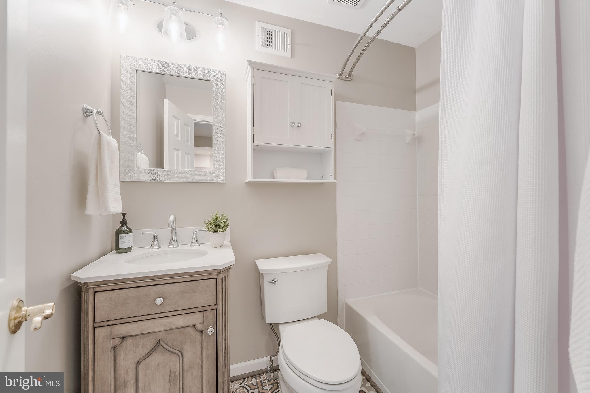 1228 Vintage Place Reston, VA 20194 - Photo 29 of 47