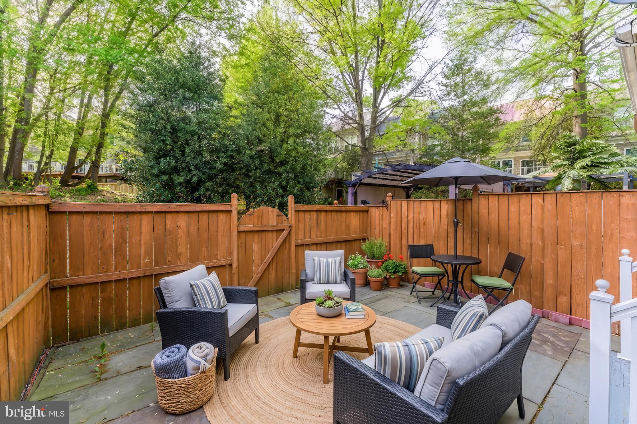 1228 Vintage Place Reston, VA 20194 - Photo 4 of 47