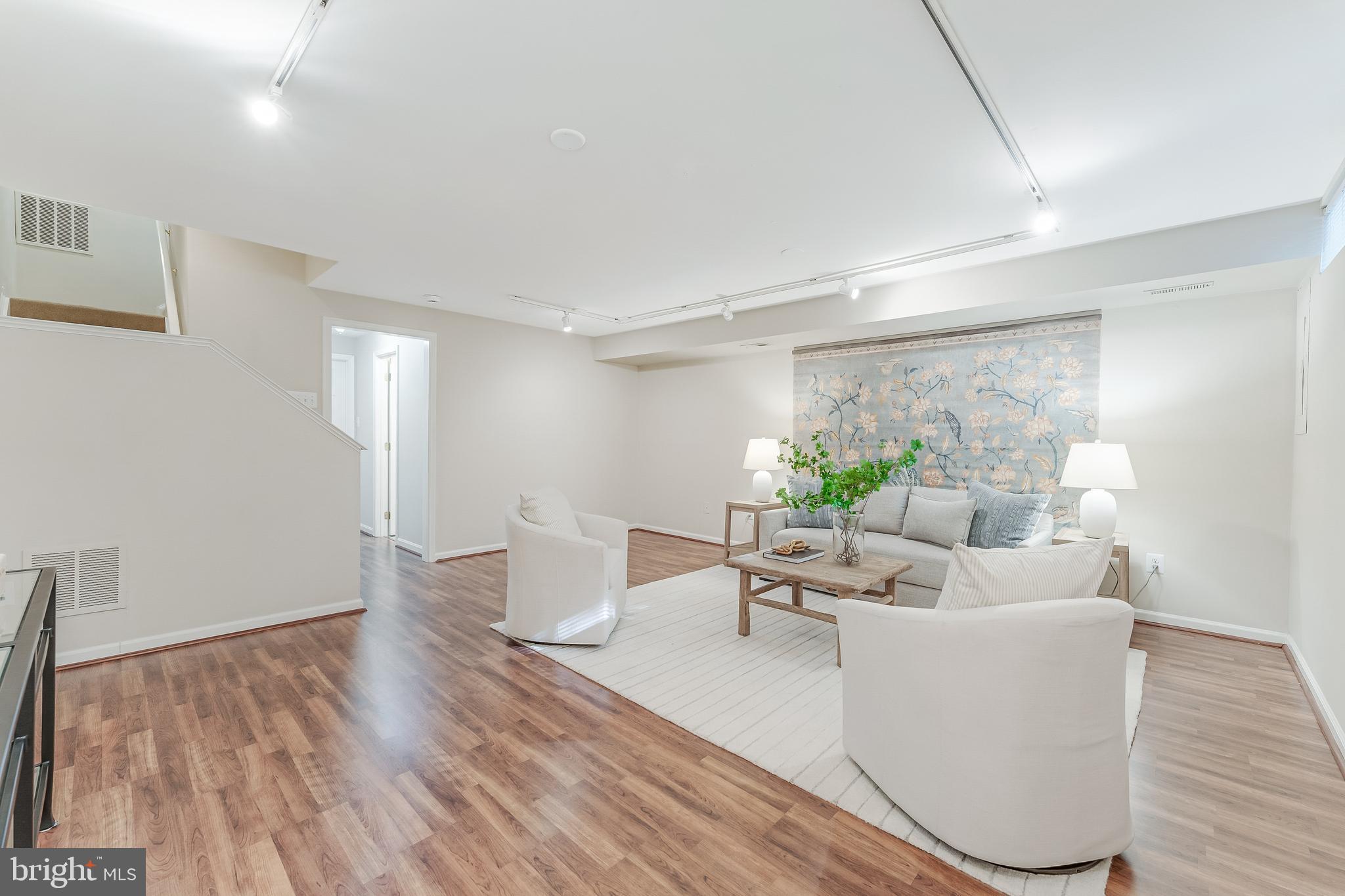 1228 Vintage Place Reston, VA 20194 - Photo 43 of 47