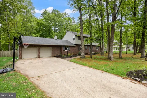 $775,000 | 11 Forage Lane, Cherry Hill, NJ 08003