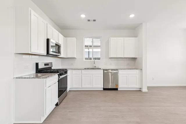 $307,720 | 809 High Mesa, Montgomery, TX 77356