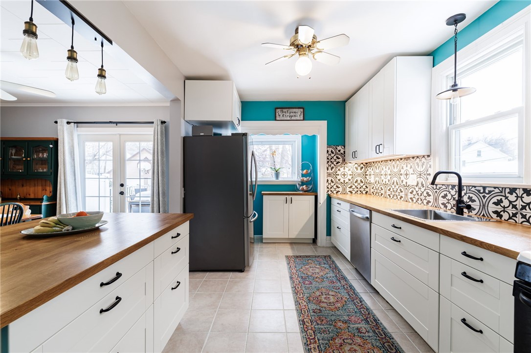 970 Atlantic Avenue Rochester, NY 14609 - Photo 14 of 25 Loads of counter space & new cabinets