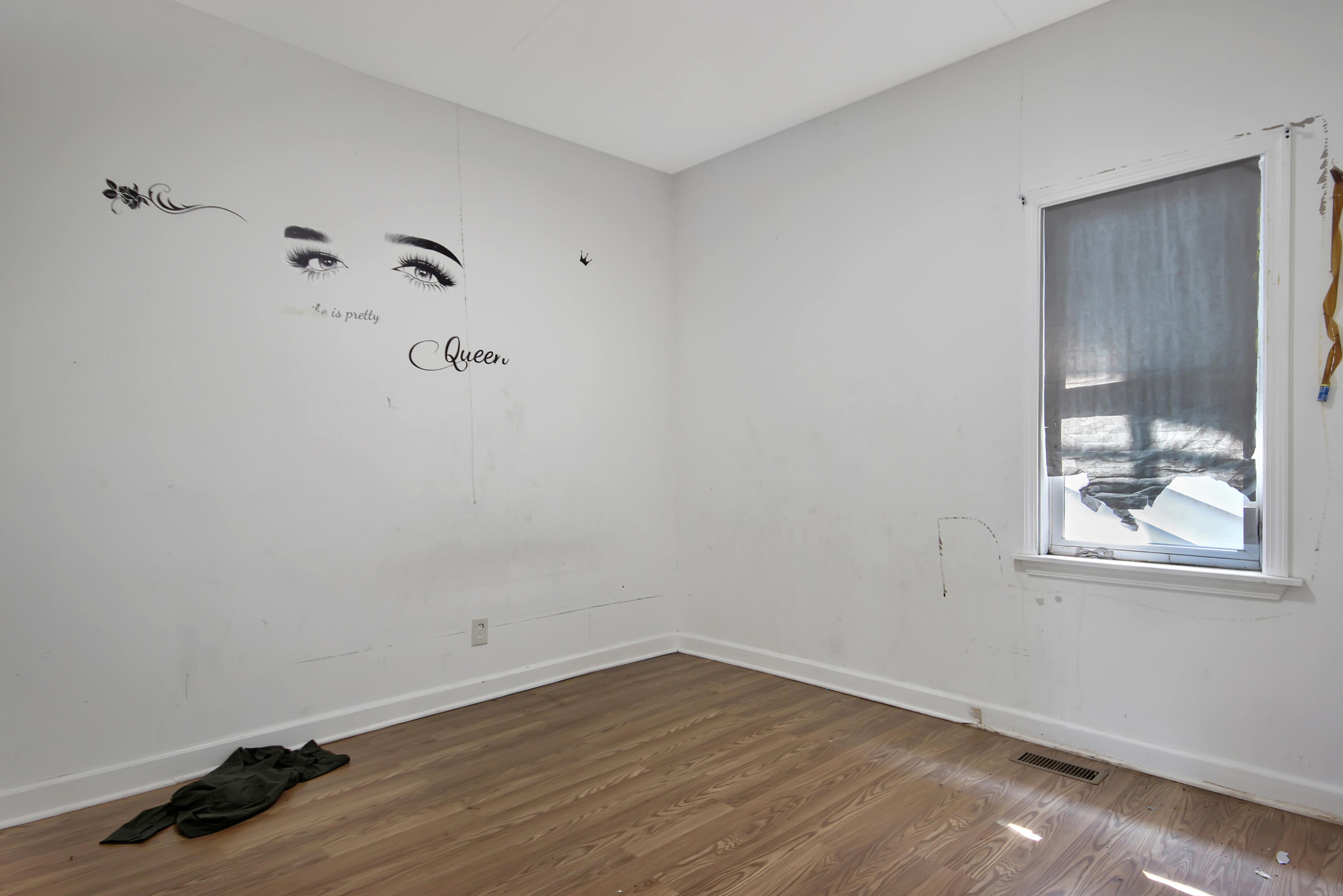 2435 Diamond Avenue Gary, IN 46407 - Photo 6 of 13 3000x2002