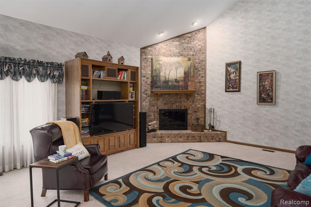 1353 Lomas Verdes Rochester Hills, MI 48306 - Photo 9 of 42