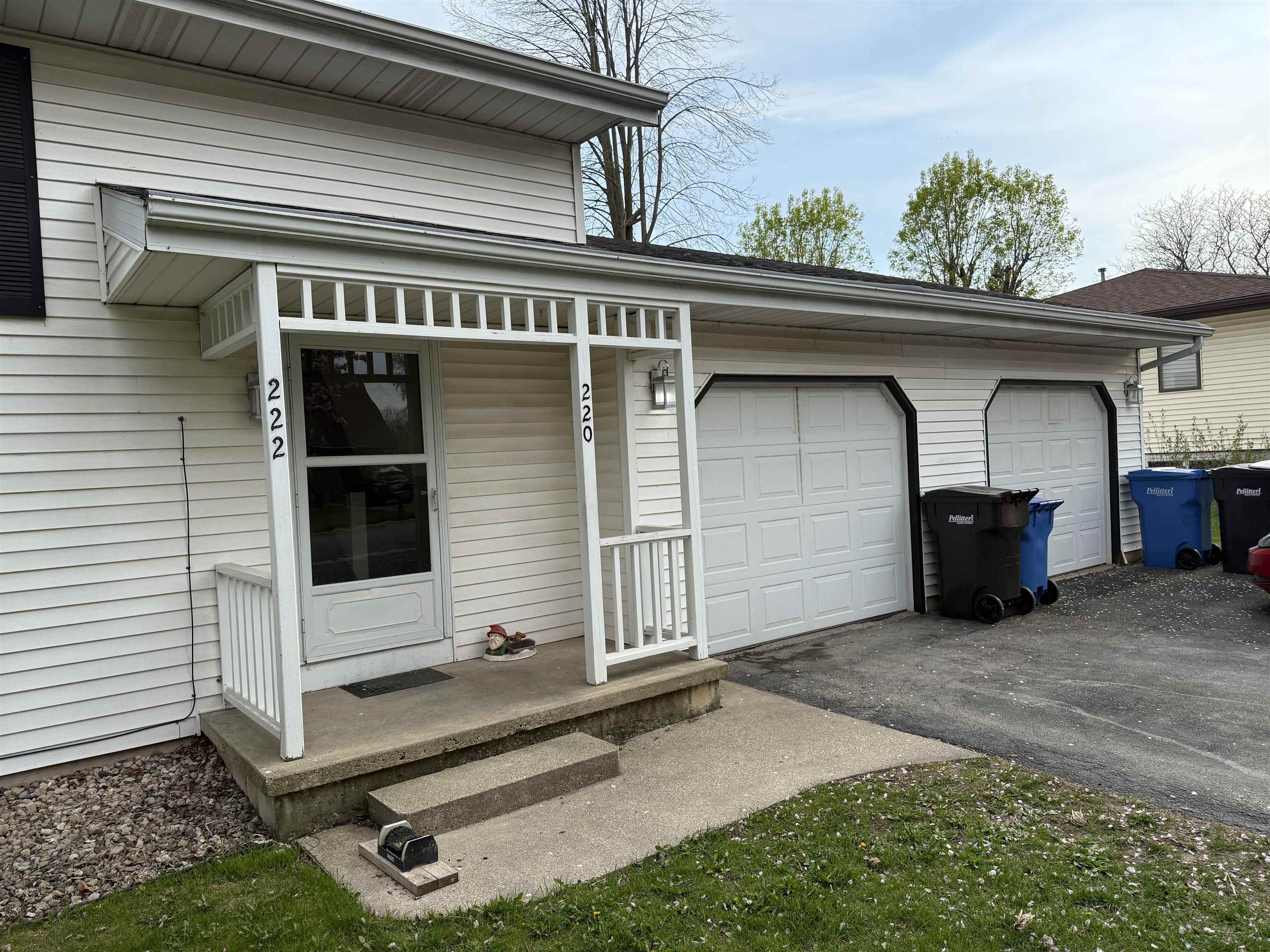 220-222 Lincoln Street Brooklyn, WI 53521 - Photo 3 of 49