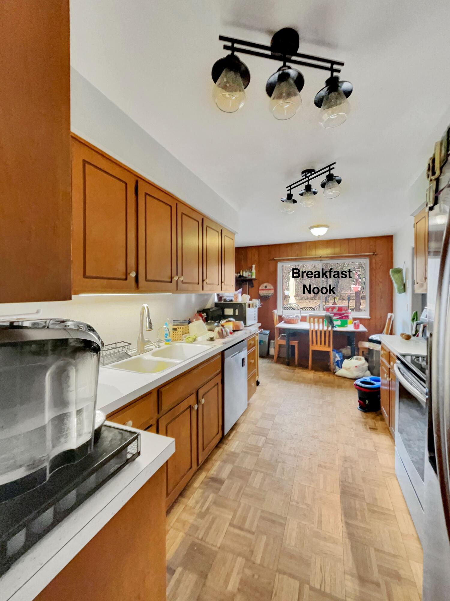 1095 Devenish Lane Flint, MI 48532 - Photo 16 of 31 15 kitchen 3