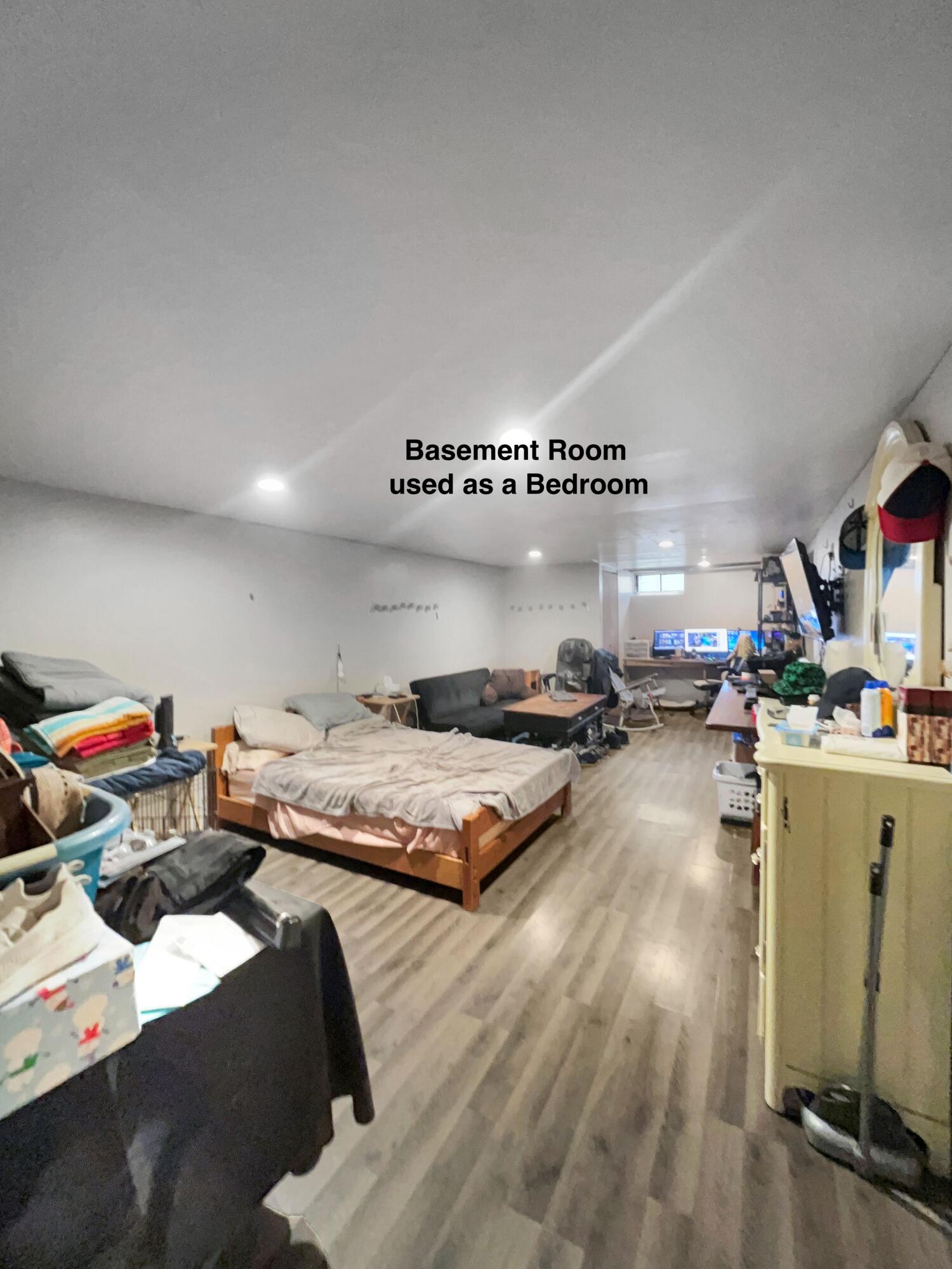 1095 Devenish Lane Flint, MI 48532 - Photo 28 of 31 27 basement room w closet