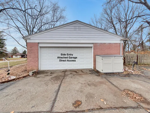 $184,900 | 1095 Devenish Lane, Flint, MI 48532