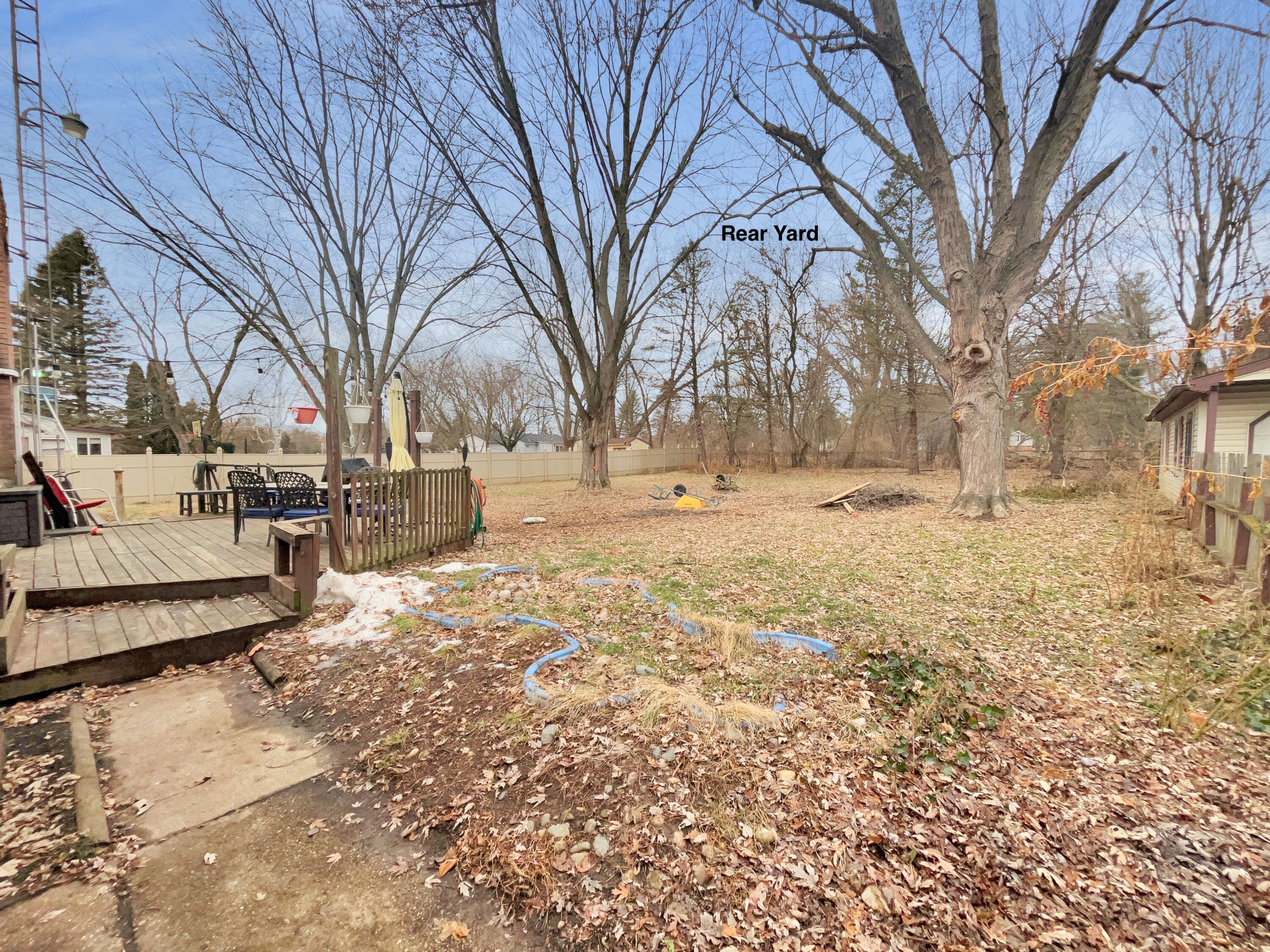 1095 Devenish Lane Flint, MI 48532 - Photo 30 of 31 29 exterior rear yard 1
