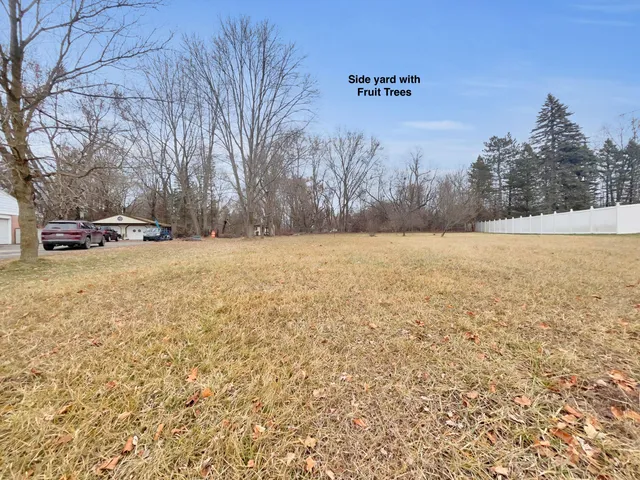 $184,900 | 1095 Devenish Lane, Flint, MI 48532