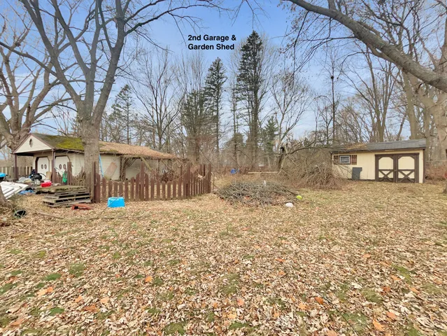 $184,900 | 1095 Devenish Lane, Flint, MI 48532