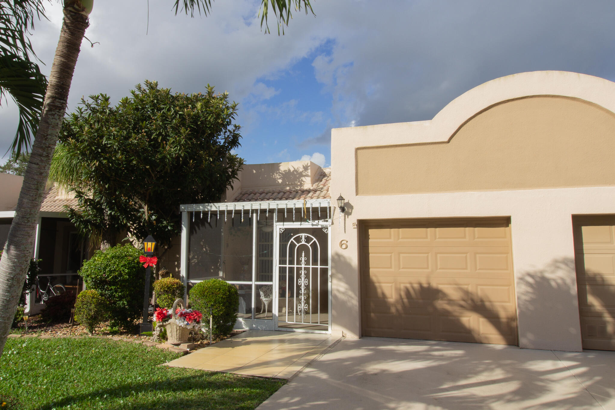 9111 Tracy Court, Unit 6 Boca Raton, FL 33496 - Photo 1 of 20 IMG_7820