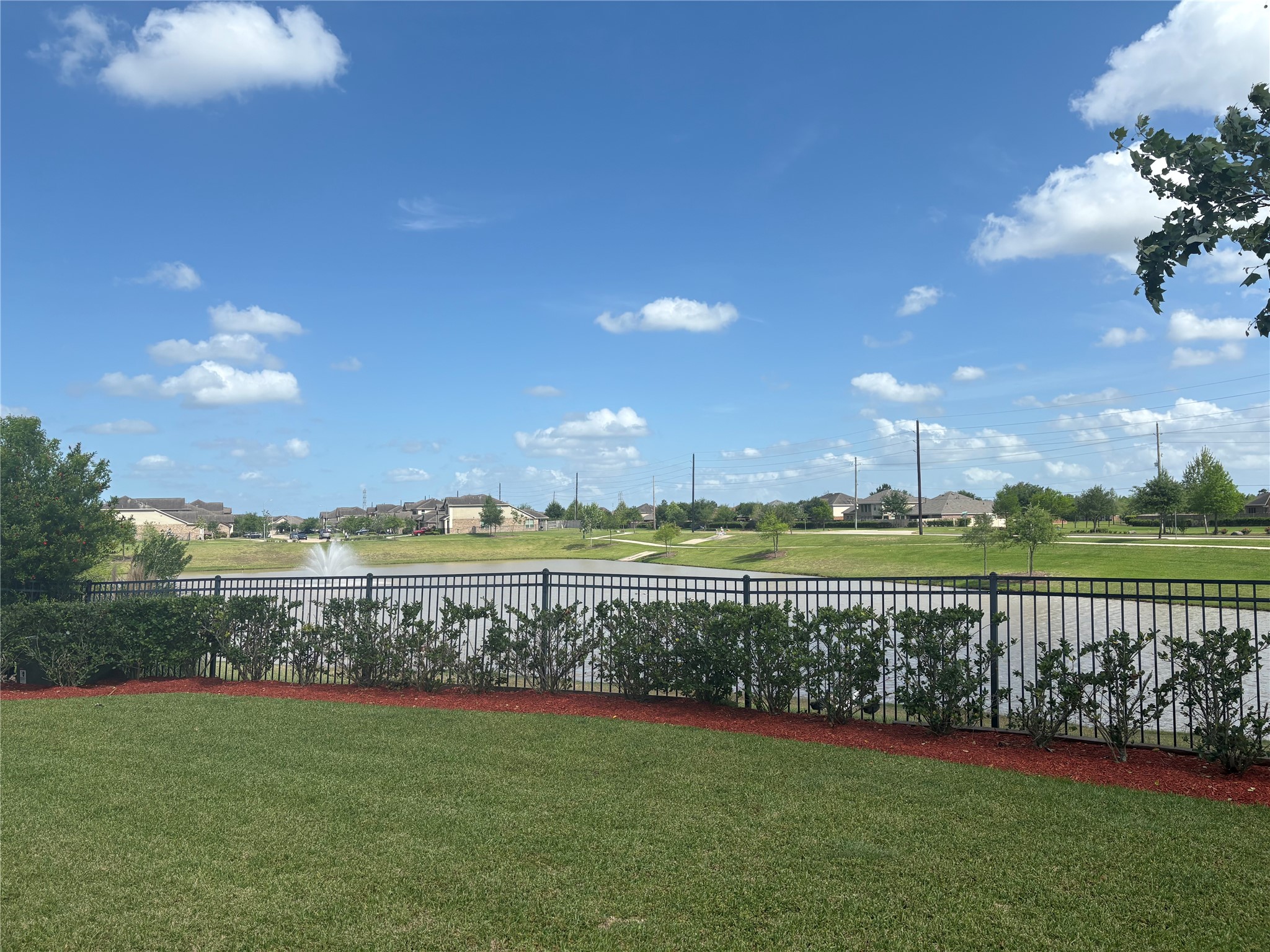 5139 Spring Terrace Lane Rosharon, TX 77583 - Photo 2 of 5