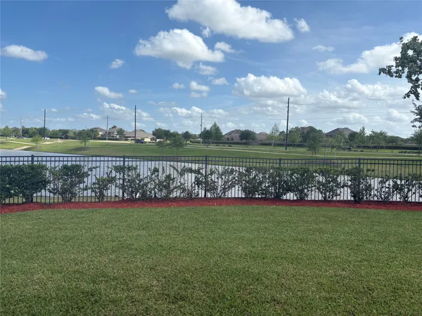 $3,900 | 5139 Spring Terrace Lane, Rosharon, TX 77583