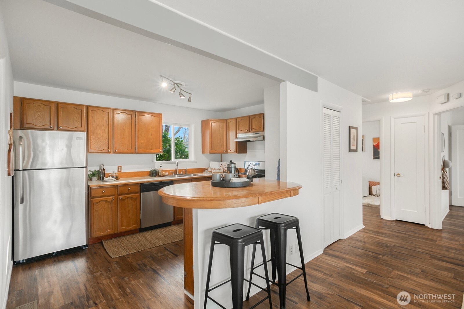 9230 31st Avenue Southwest Seattle, WA 98126 - Photo 17 of 25