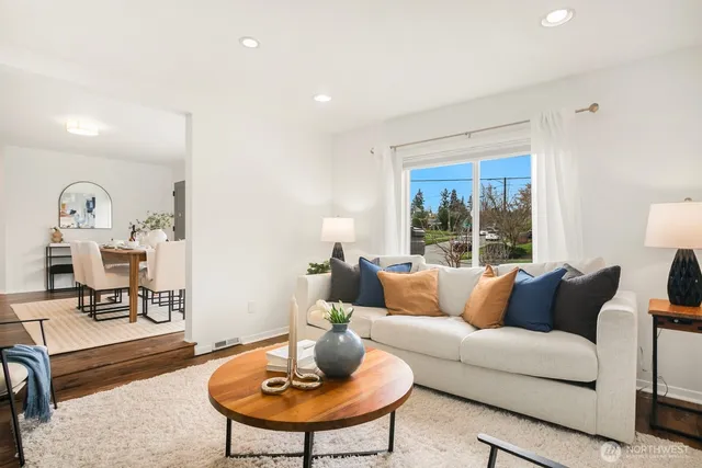 $585,000 | 9230 31st Avenue Southwest, Seattle, WA 98126