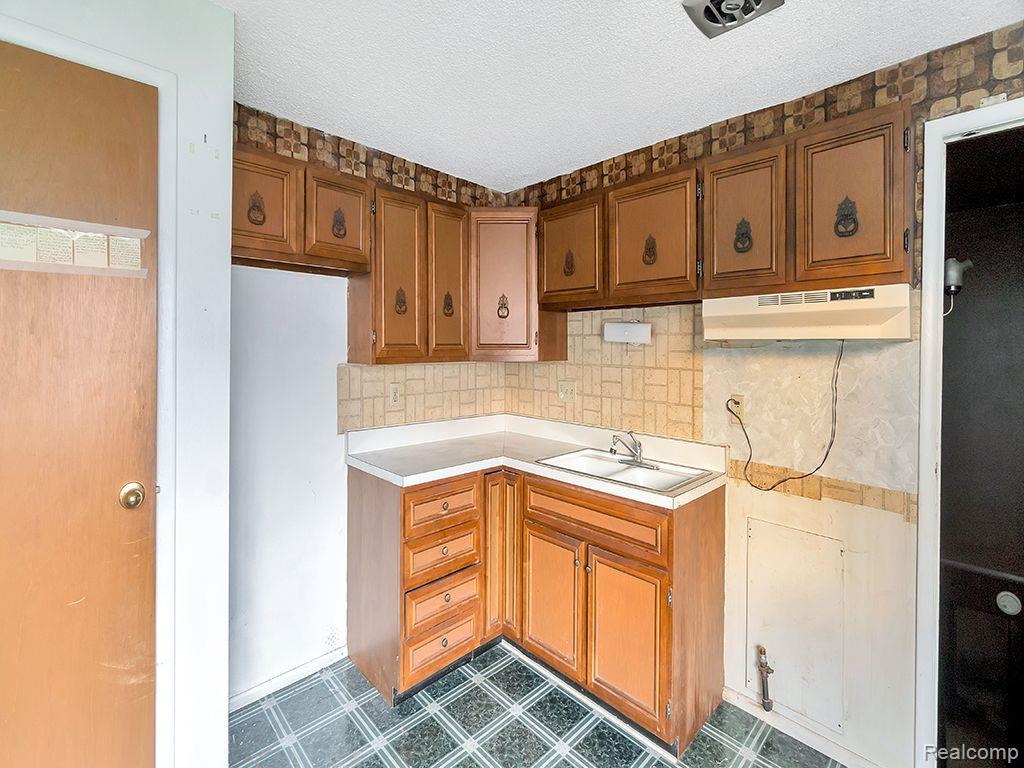 26351 Kitch Street Inkster, MI 48141 - Photo 12 of 25