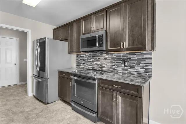 $305,427 | 427 Sea Breeze Drive, Rincon, GA 31326