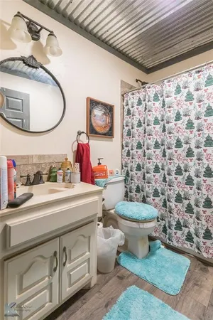 $299,900 | 576 McCartney Lane, Tye, TX 79563