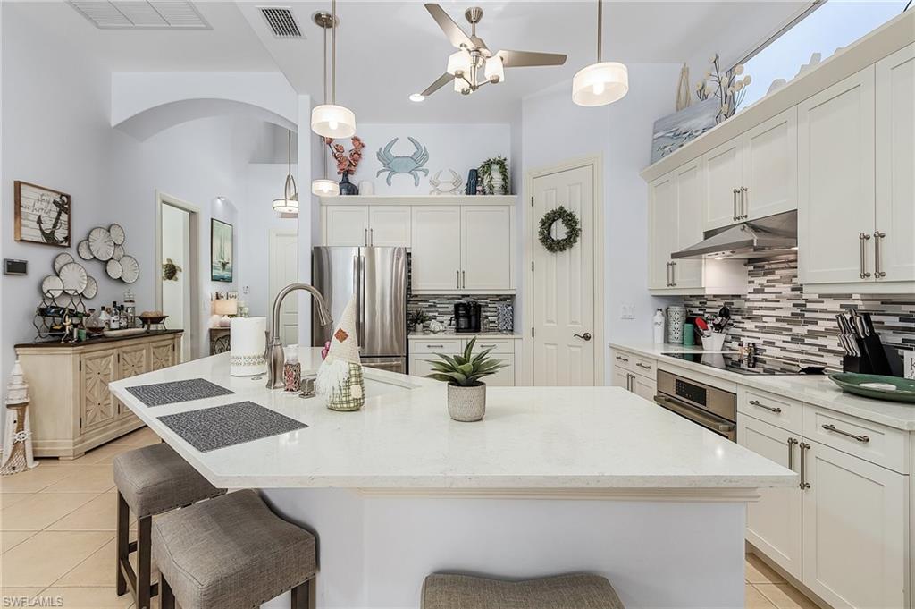 12595 Grandezza Circle Estero, FL 33928 - Photo 5 of 33