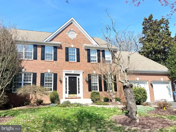$999,888 | 25827 Priesters Pond Drive, Chantilly, VA 20152
