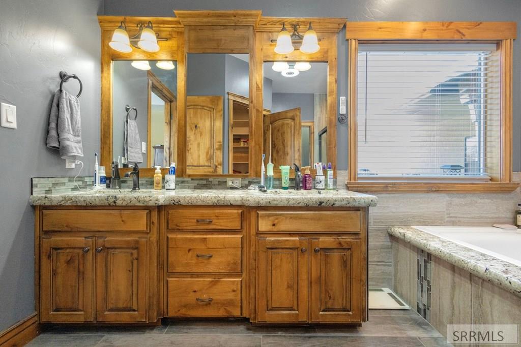 5465 Rio Seco Drive Idaho Falls, ID 83406 - Photo 22 of 47