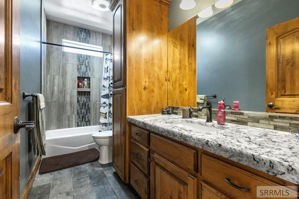 5465 Rio Seco Drive Idaho Falls, ID 83406 - Photo 25 of 47