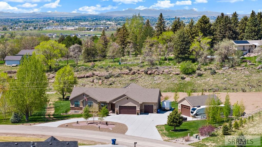 5465 Rio Seco Drive Idaho Falls, ID 83406 - Photo 3 of 47