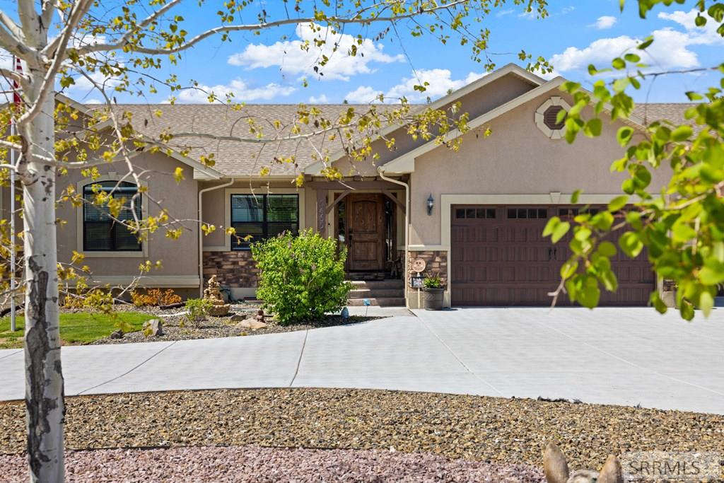 5465 Rio Seco Drive Idaho Falls, ID 83406 - Photo 5 of 47