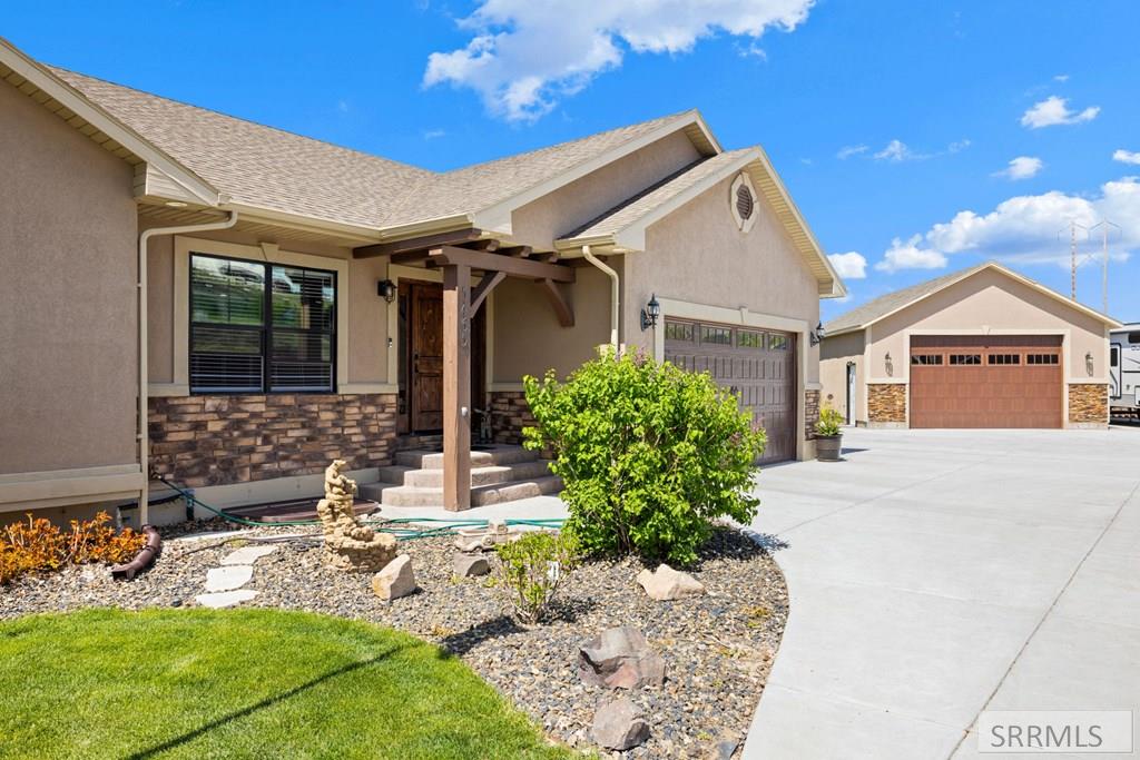 5465 Rio Seco Drive Idaho Falls, ID 83406 - Photo 6 of 47