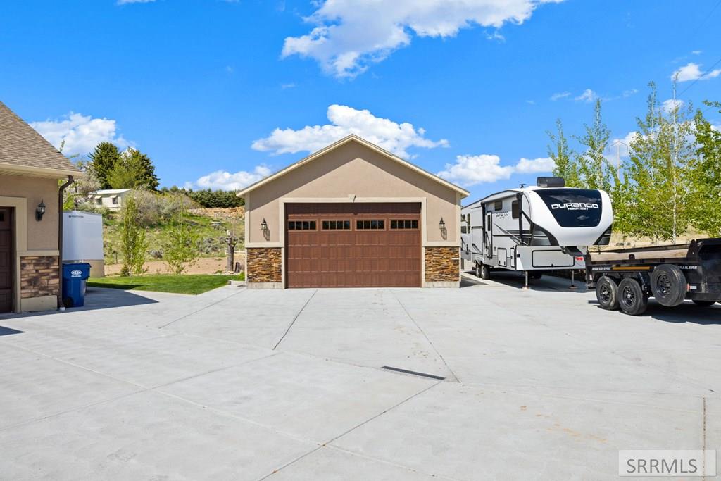 5465 Rio Seco Drive Idaho Falls, ID 83406 - Photo 7 of 47