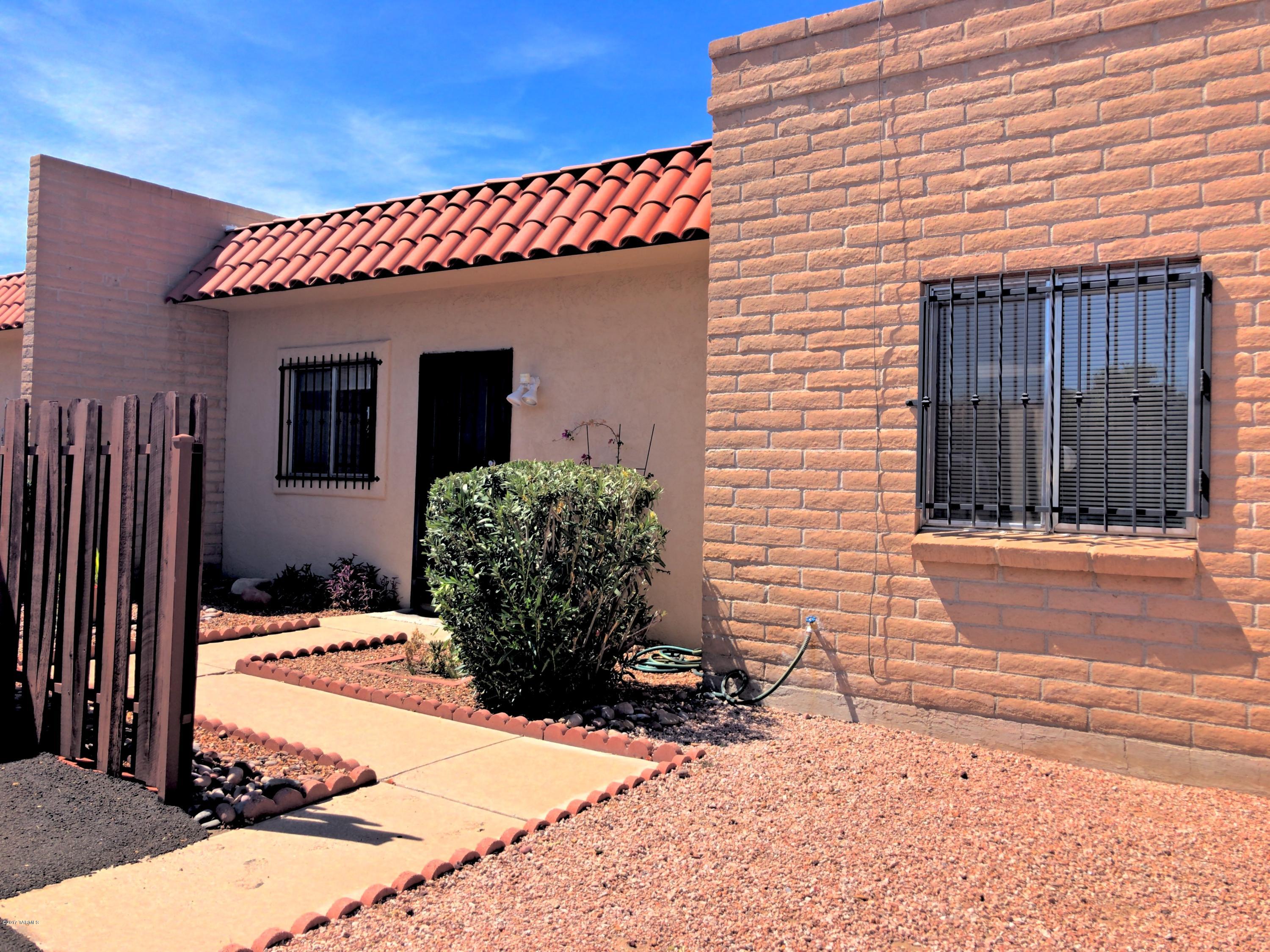 780 South Pantano Road Tucson, AZ 85710 - Photo 1 of 25 Gallery Image 1