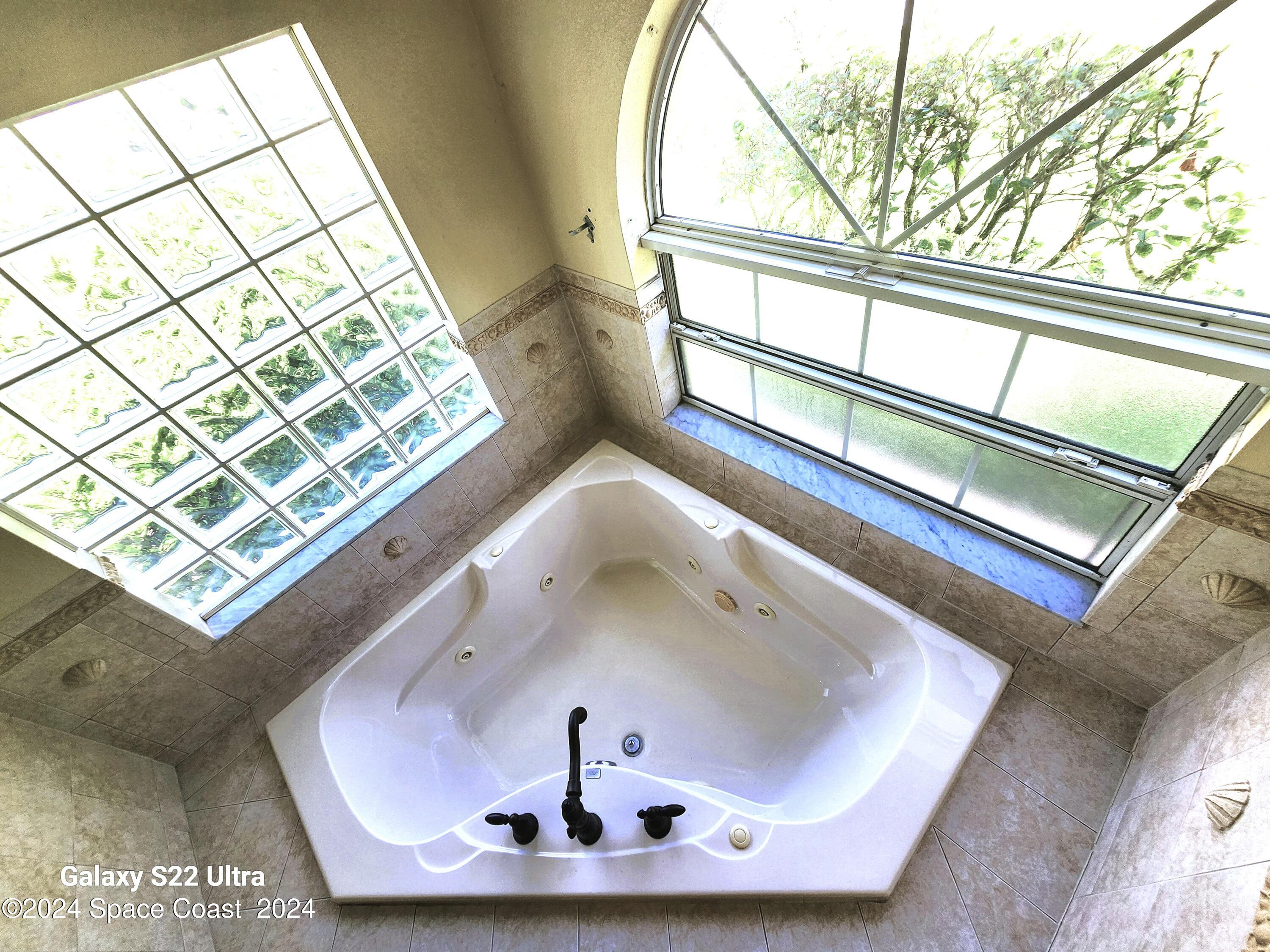 253 Saybrook Road Southwest Palm Bay, FL 32908 - Photo 23 of 37 20240929_141434