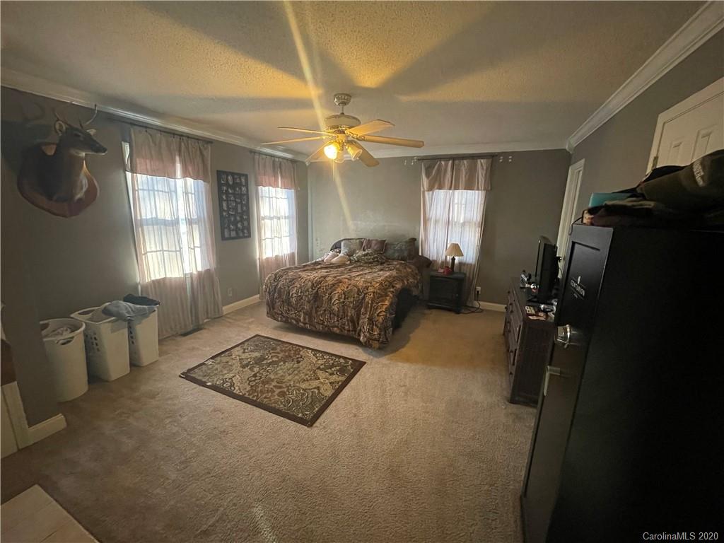 139 Bentley Town Road Union, SC 29379 - Photo 12 of 17 a living room with furniture and a window