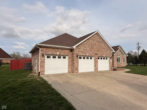 $412,000 | 5012 Harway Court, Indianapolis, IN 46227