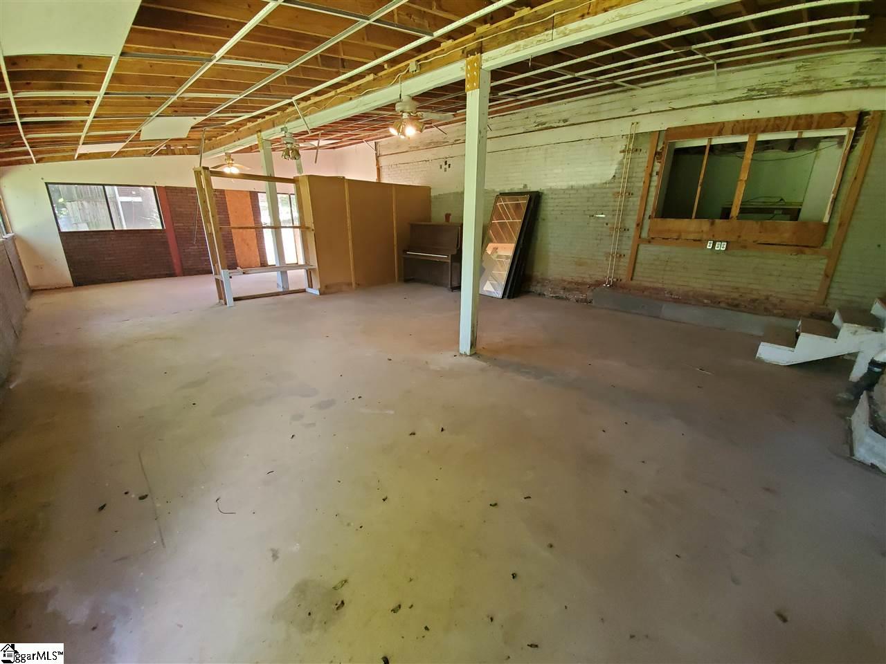 112 Whitney Street Slater, SC 29683 - Photo 17 of 22 Gallery Image 17