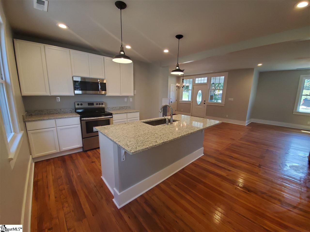112 Whitney Street Slater, SC 29683 - Photo 5 of 22 Gallery Image 5