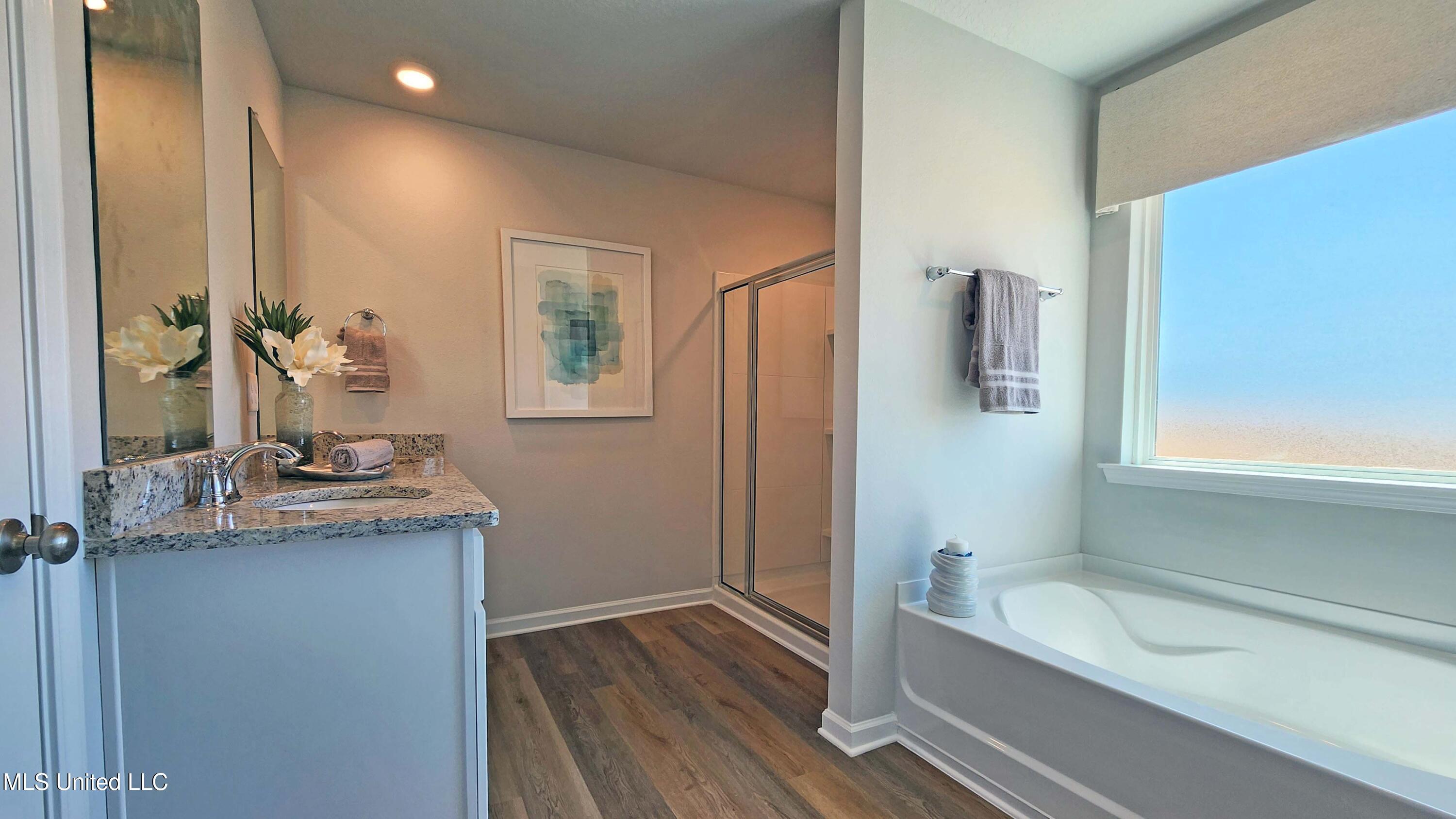 13439 Pond Ridge Way Gulfport, MS 39503 - Photo 15 of 25 14Primary_bath