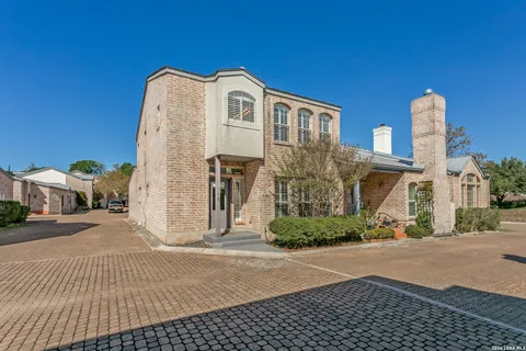 $395,000 | 158 Oakwell Farms Parkway, Unit 158, San Antonio, TX 78218