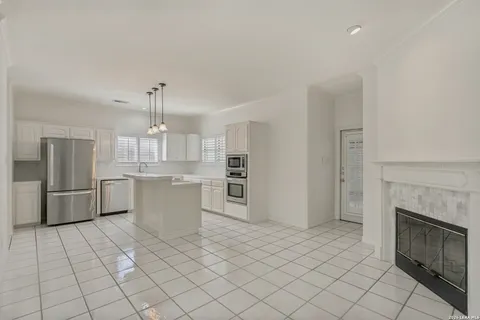 $395,000 | 158 Oakwell Farms Parkway, Unit 158, San Antonio, TX 78218
