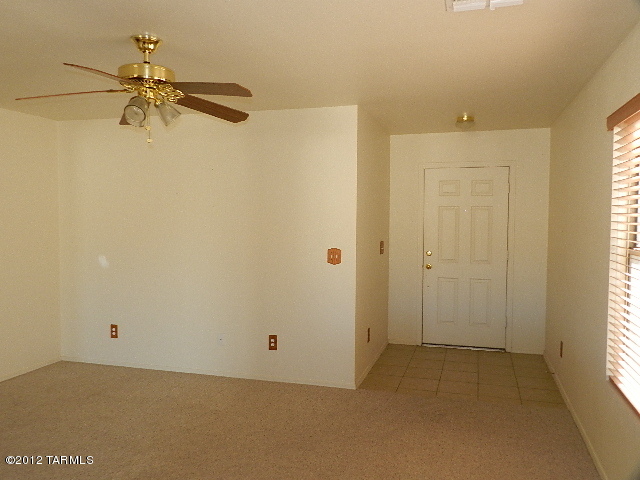 7847 East Rooner Drive Tucson, AZ 85730 - Photo 3 of 19