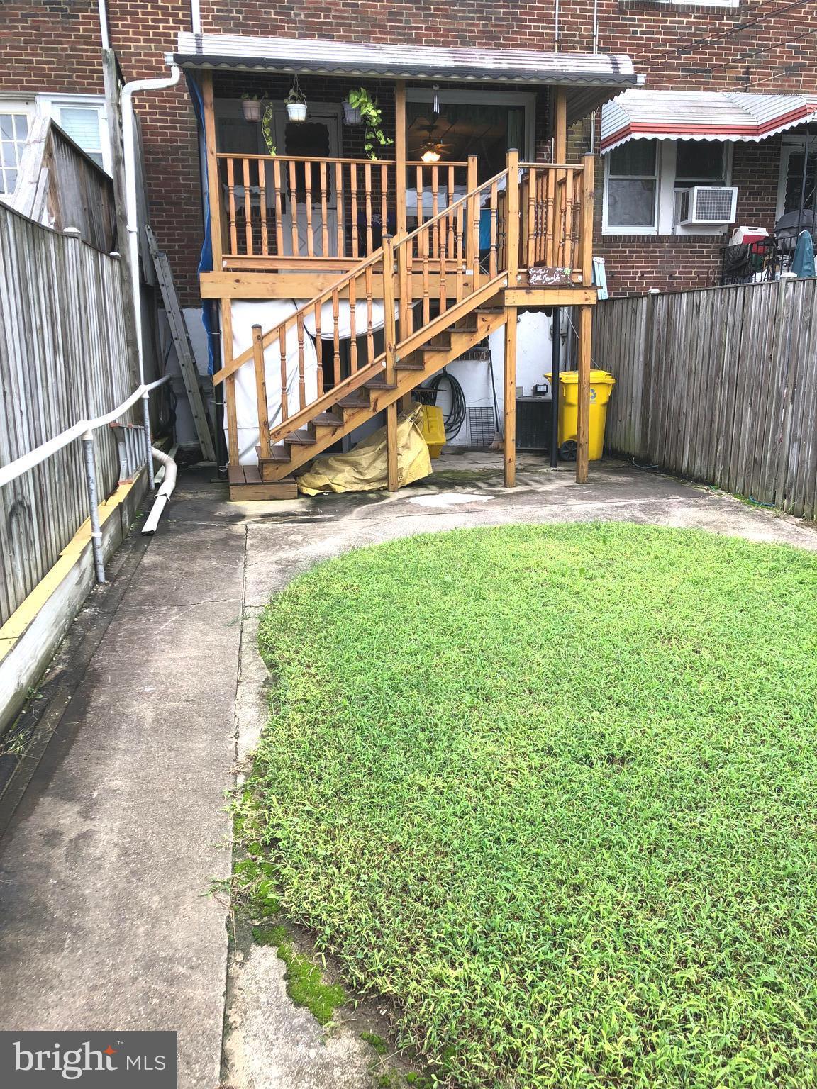 226 West Meadow Road Baltimore, MD 21225 - Photo 20 of 21 Fenced Flat Rear Yard