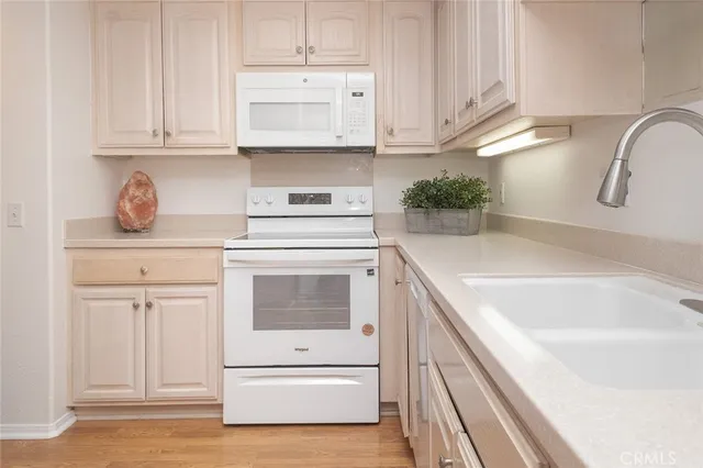 $534,900 | 13321 Twin Hills Drive, Seal Beach, CA 90740